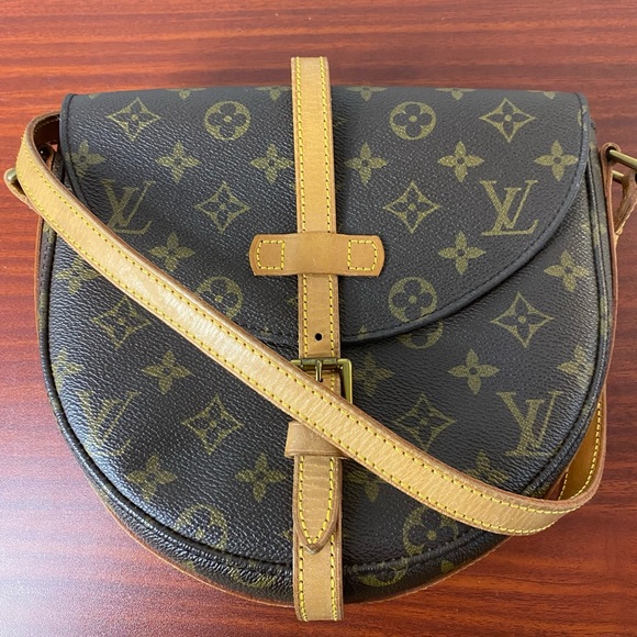 Handbags - Auth Louis Vuitton Chantilly MM